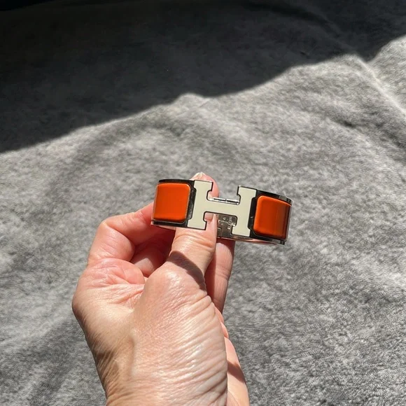 LIMITED/ UNAVAILABLE anymore Cream& Orange PM Hermes Clic Clac H Bracelet - - Picture 4 of 9